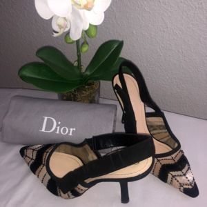 Meet your Posher, Coco